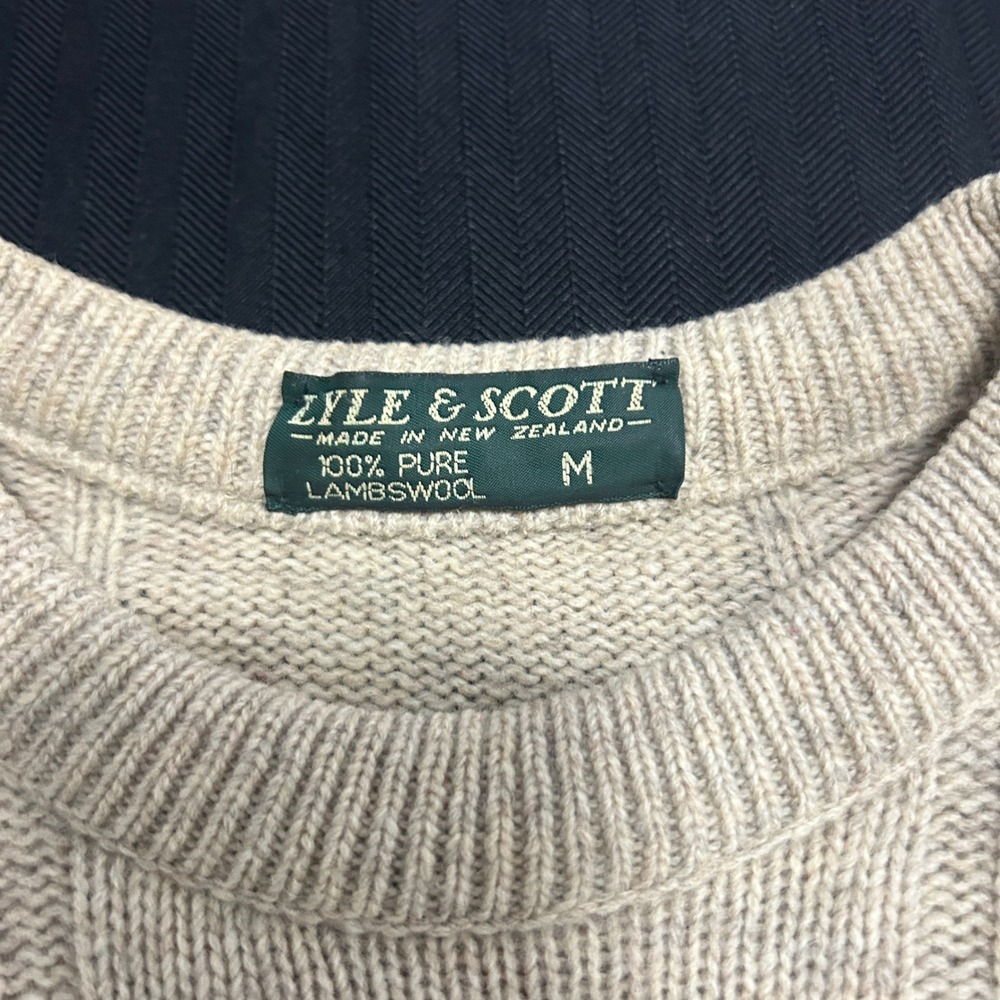 Lyle & Scott Vintage Lambswool Sweater Mens Medium Beige Intarsia Made in NZ - Picture 2 of 6